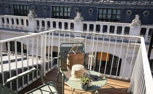 thumbnail: Balcony