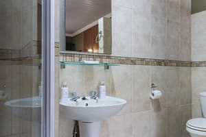 thumbnail: Bathroom sink