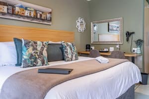 thumbnail: Room