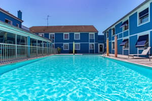 thumbnail: Exterior
