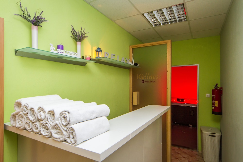 Spa reception