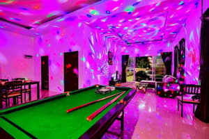 thumbnail: Billiards