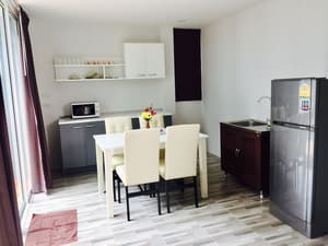 thumbnail: In-room dining