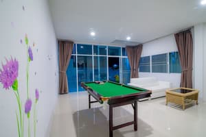 thumbnail: Billiards