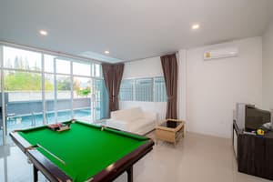 thumbnail: Billiards