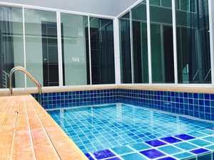 thumbnail: Outdoor pool