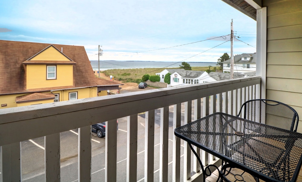 Beach/ocean view