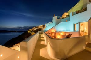 thumbnail: Outdoor spa tub