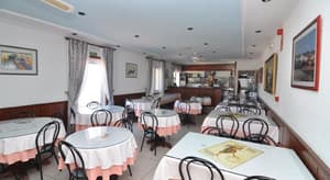 thumbnail: Restaurant