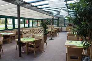 thumbnail: Restaurant