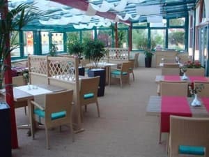 thumbnail: Restaurant