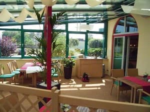 thumbnail: Restaurant