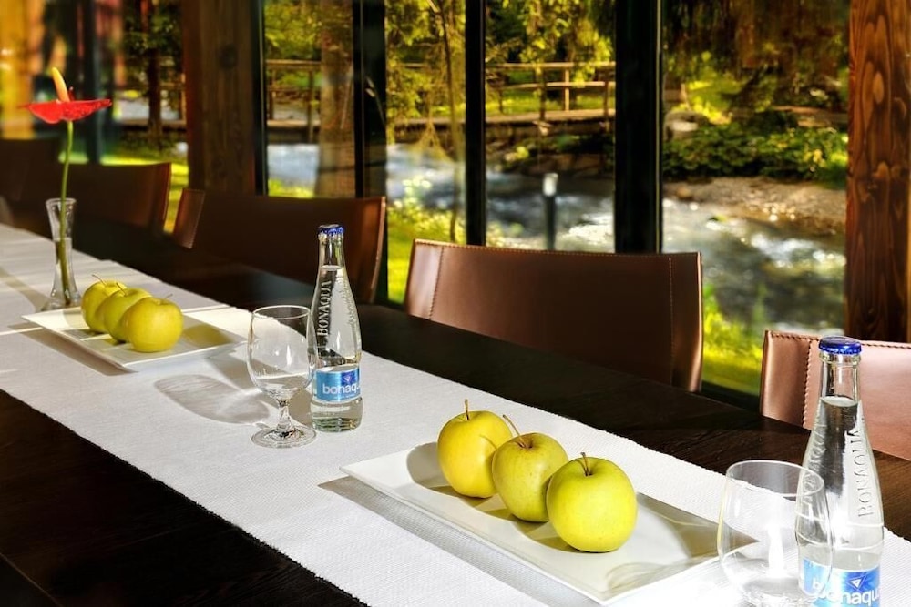 Restaurant-cafeteria