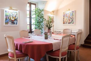 thumbnail: Restaurant