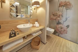 thumbnail: Bathroom