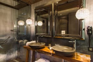 thumbnail: Bathroom