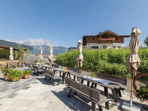thumbnail: Terrace/patio