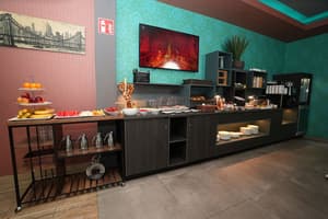 thumbnail: Restaurant