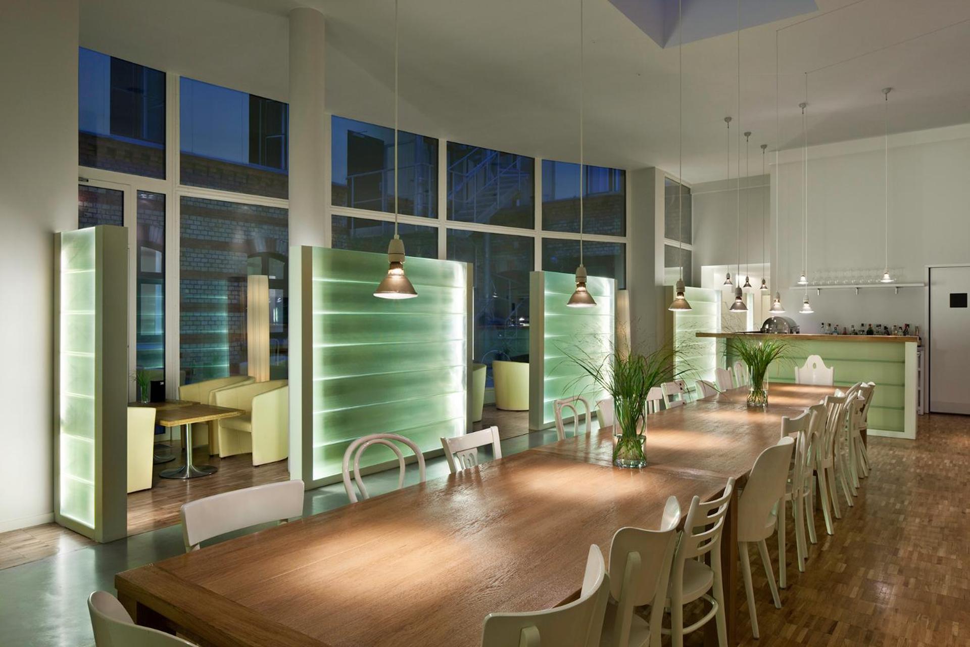 Restaurant-cafeteria