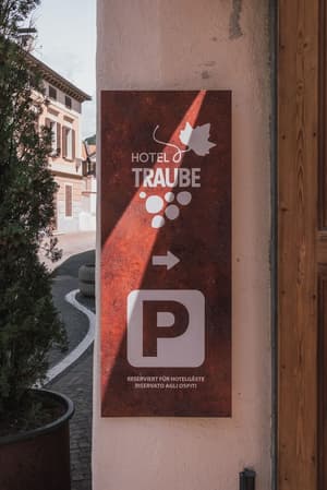 thumbnail: Front of property