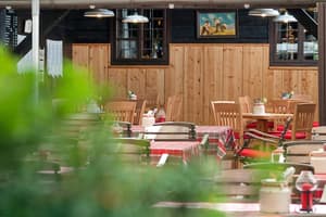 thumbnail: Restaurant