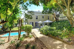 thumbnail: Exterior