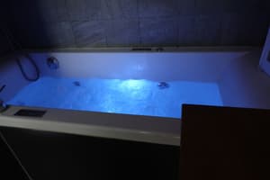 thumbnail: Jetted tub