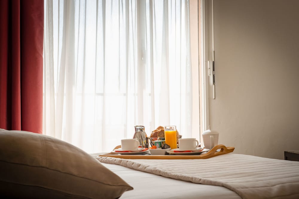 Room service - dining