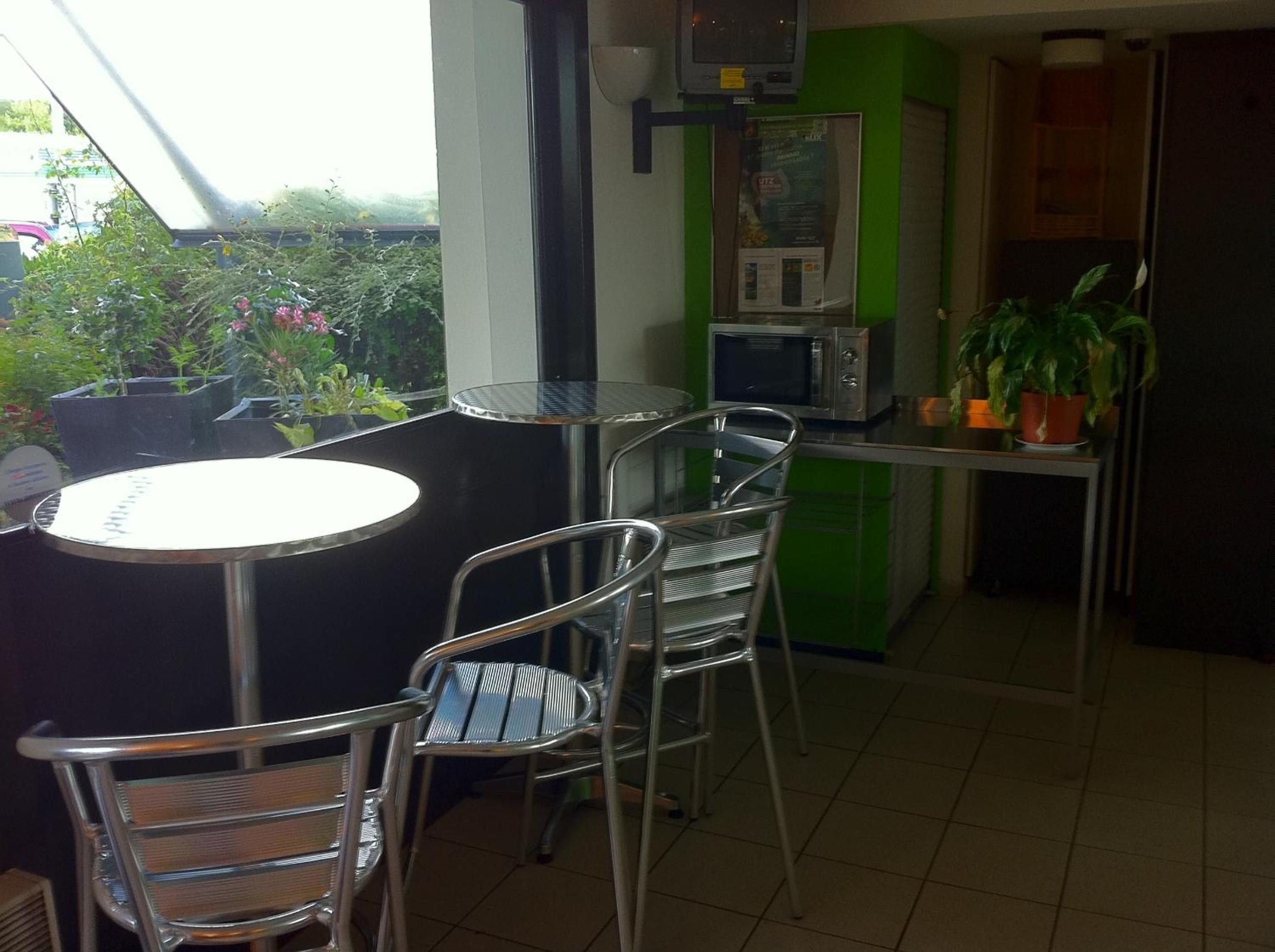 Restaurant-cafeteria