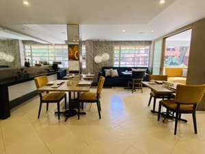 thumbnail: Restaurant