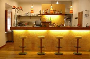 thumbnail: Bar (on property)