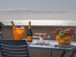 thumbnail: Terrace/patio