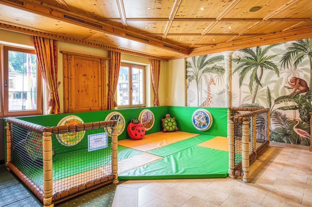 Children's play area - indoor