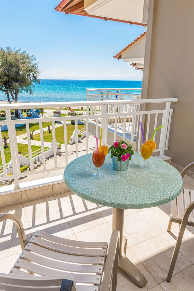Beach/ocean view
