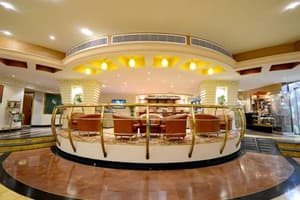thumbnail: Interior entrance