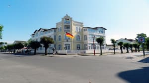 thumbnail: Exterior