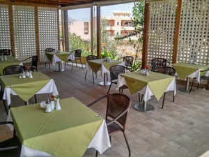 thumbnail: Breakfast area