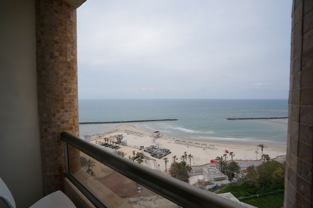 Beach/ocean view