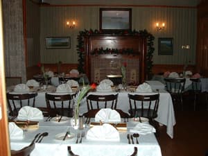 thumbnail: Restaurant