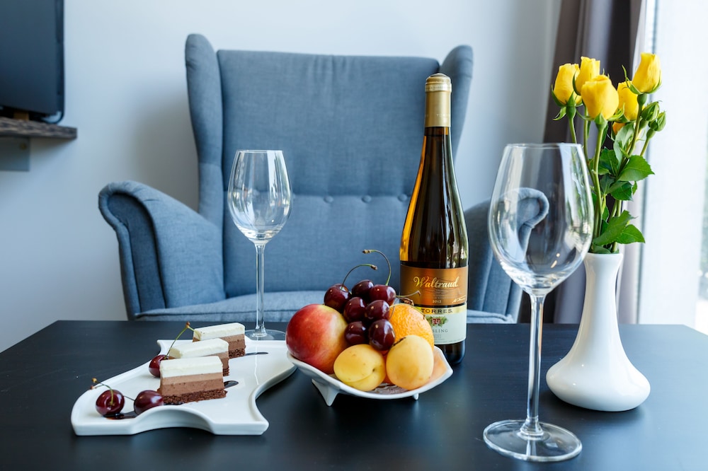 Room service - dining