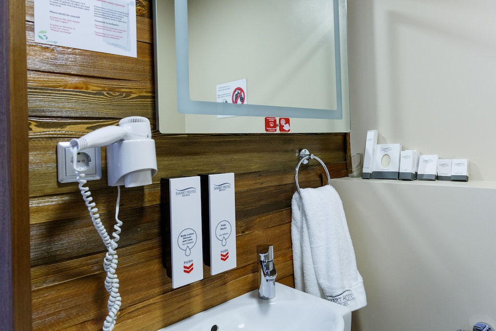 Bathroom amenities