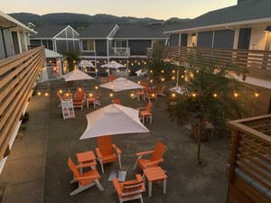 thumbnail: Courtyard