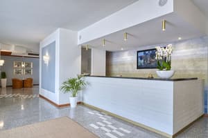 thumbnail: Lobby sitting area