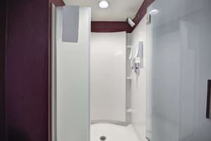 thumbnail: Bathroom shower