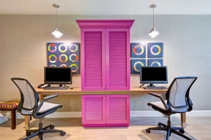 thumbnail: Business center