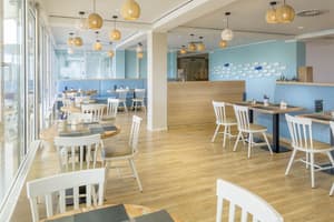 thumbnail: Restaurant