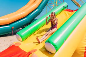 thumbnail: Outdoor pool