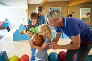 thumbnail: Bowling