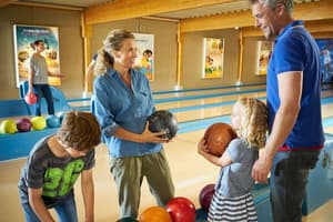 thumbnail: Bowling