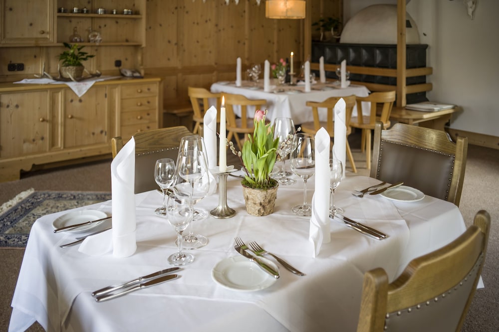 Couples dining